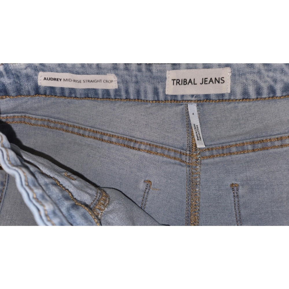 EUC Tribal Jeans 4 Audrey Mid-Rise Straight Crop Embellished Pull-on - Picture 3 of 4